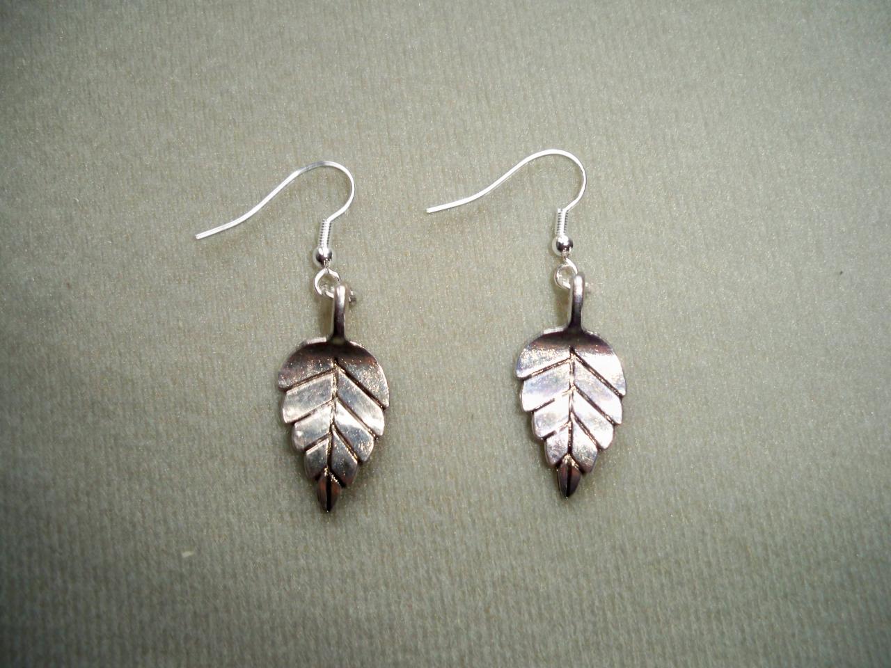 Boucles d'oreilles forme feuille en métal