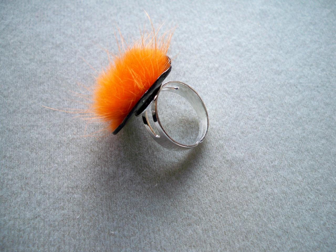 Bague fleur et pompon orange