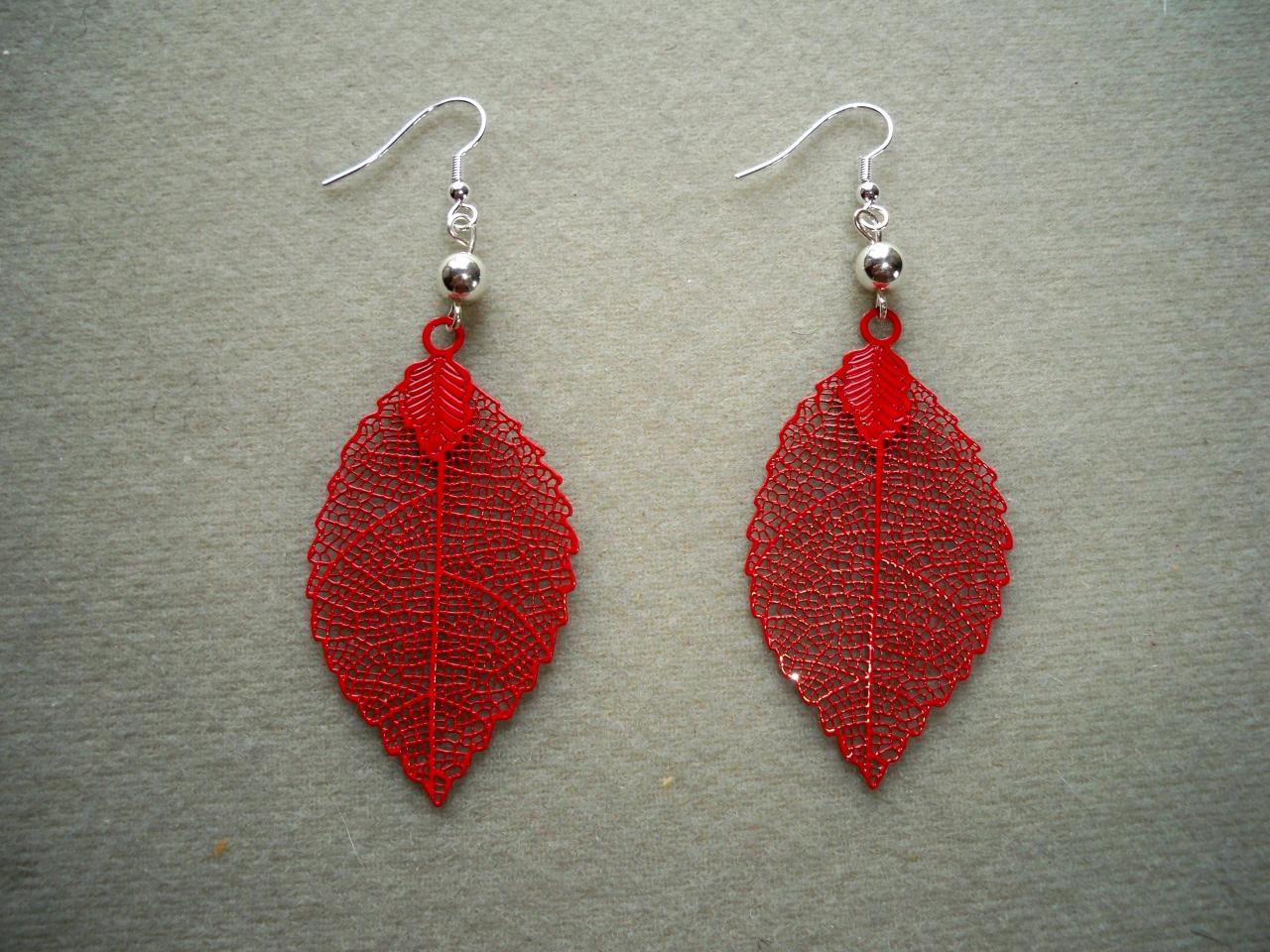 Boucles d'oreilles filigrane forme feuille rouge