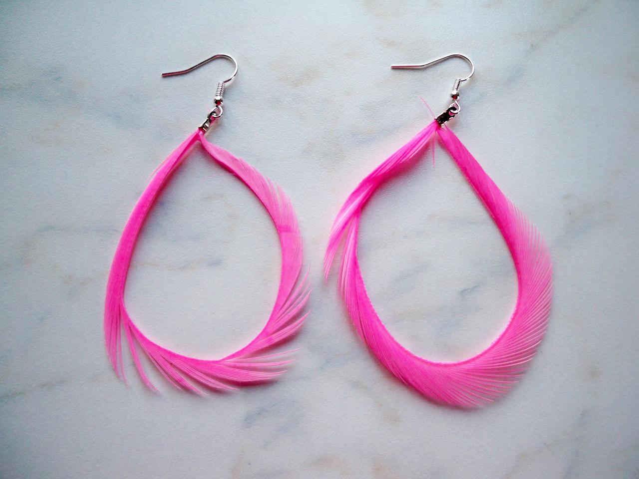 Boucles d'oreilles anneaux plumes roses