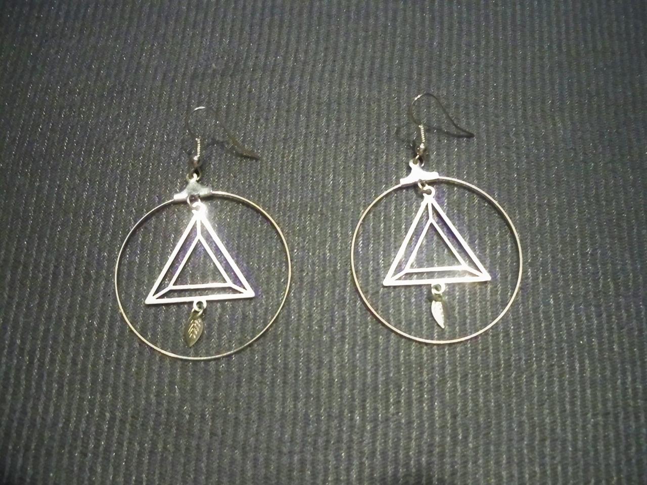 Boucles d'oreilles anneau, triangle et petite feuille argentés