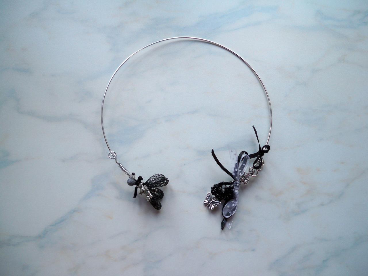 Collier métal ouvert noir argent et blanc